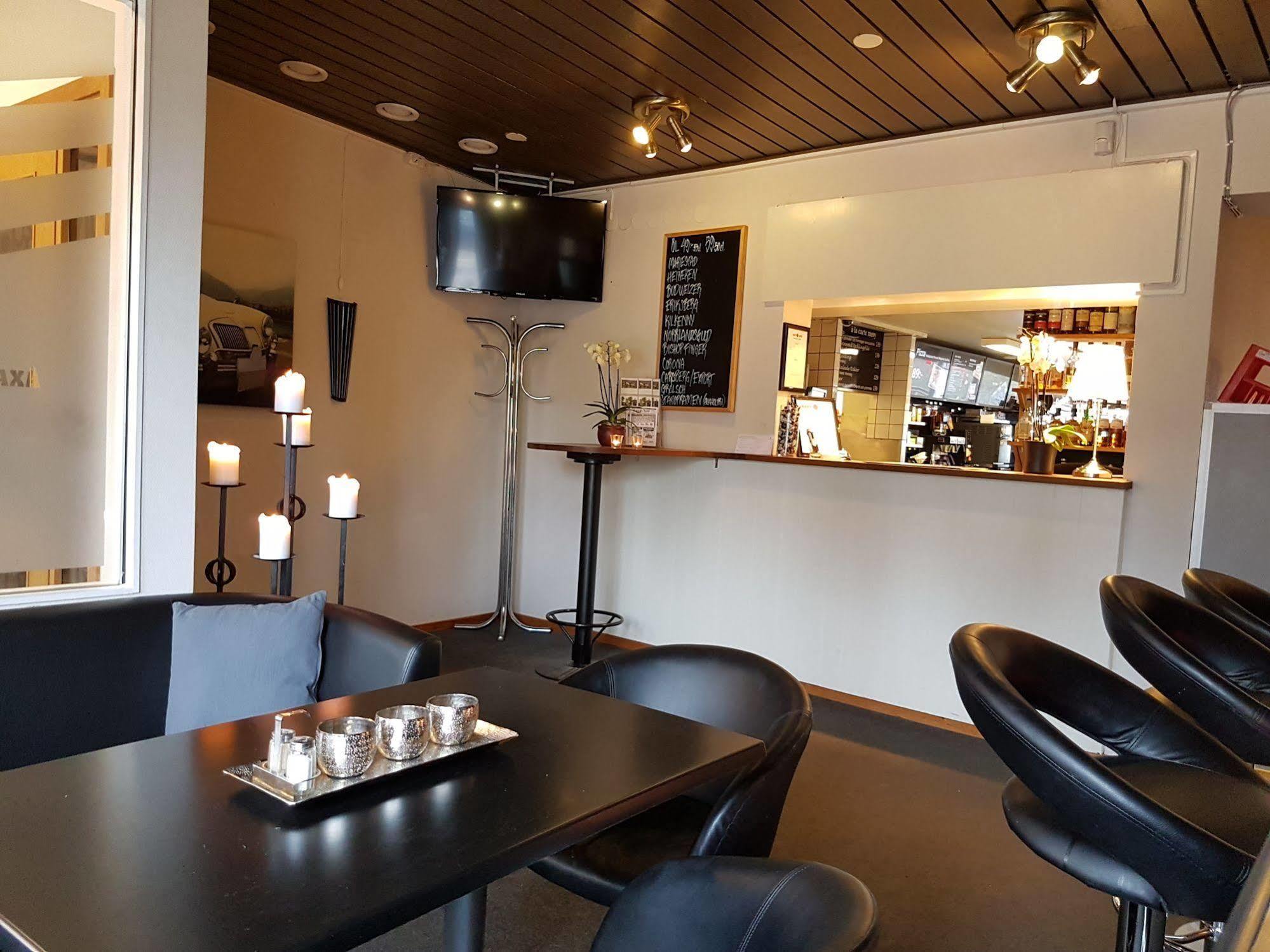 Hotel Rastpunkt Laxå Esterno foto